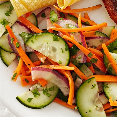 How much fat is in salad cucumber carrot asian 1/2 cup - calories, carbs, nutrition