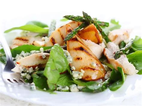 How much fat is in salad entree chicken grilled pear pecan & blue cheese - calories, carbs, nutrition
