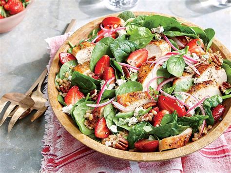 How much fat is in salad entree hippie chick - calories, carbs, nutrition