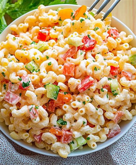 How much fat is in salad macaroni reg mayo 1/2 cup - calories, carbs, nutrition