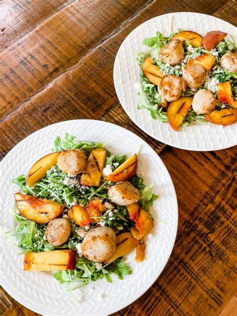 How much fat is in salad scallop cajun (bostwick) - calories, carbs, nutrition
