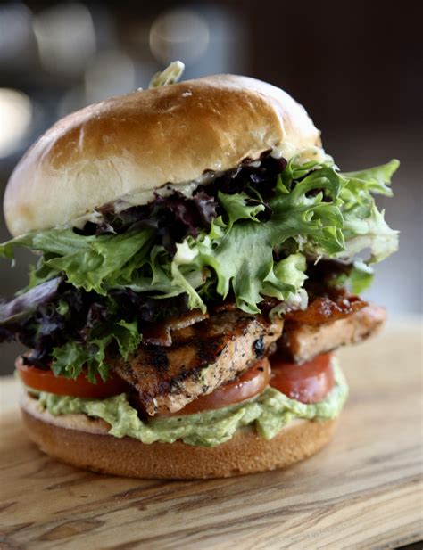 How much fat is in salmon blt burger - calories, carbs, nutrition