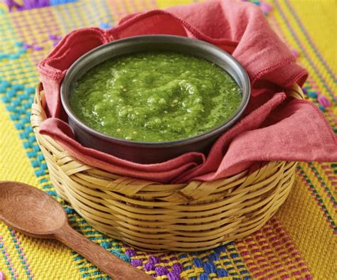 How much fat is in salsa verde cruda queso 1 oz ladle - calories, carbs, nutrition