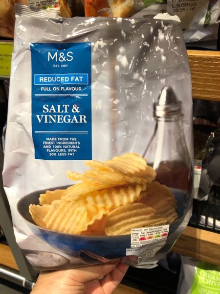 How much fat is in salt and vinegar crinkles crisps - calories, carbs, nutrition