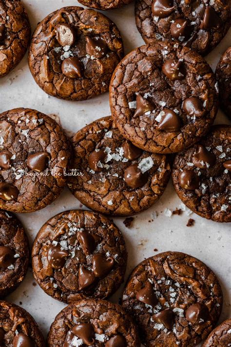 How much fat is in salted brownie cookie - calories, carbs, nutrition