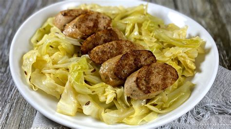 How much fat is in sand bratwurst braised cabbage & apple - calories, carbs, nutrition