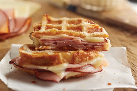 How much fat is in sand brkf waffle omelet maple ham cheddar - calories, carbs, nutrition