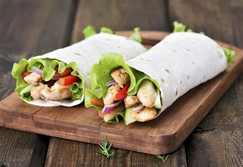 How much fat is in santa fe salad wrap - calories, carbs, nutrition