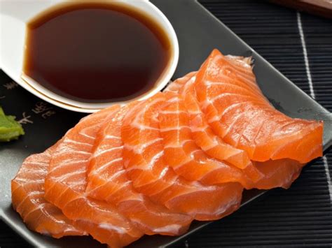 How much fat is in sashimi saumon - calories, carbs, nutrition