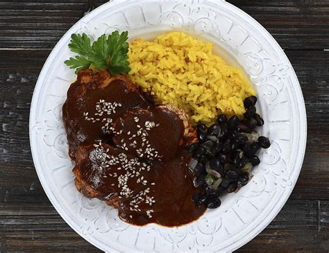 How much fat is in sauce - mole poblano, prepared from recipe - calories, carbs, nutrition