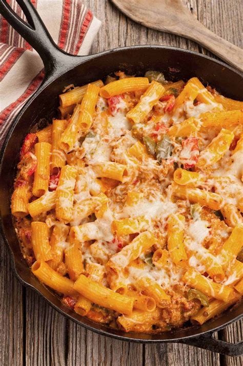 How much fat is in sausage and peppers baked ziti - calories, carbs, nutrition