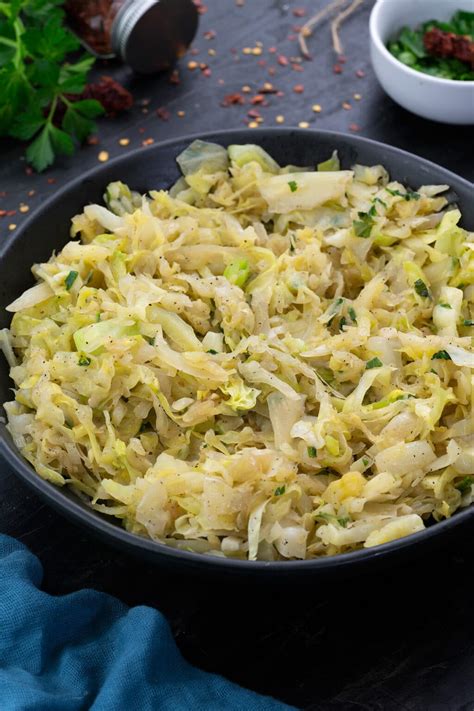 How much fat is in sauteed cabbage & onion - calories, carbs, nutrition