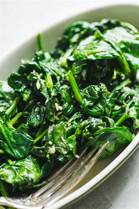 How much fat is in sauteed spinach - calories, carbs, nutrition