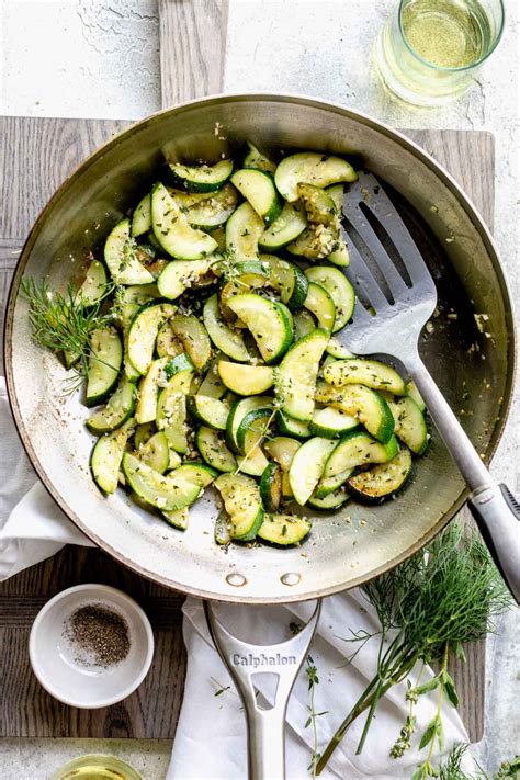 How much fat is in sauteed zucchini & tomato - calories, carbs, nutrition