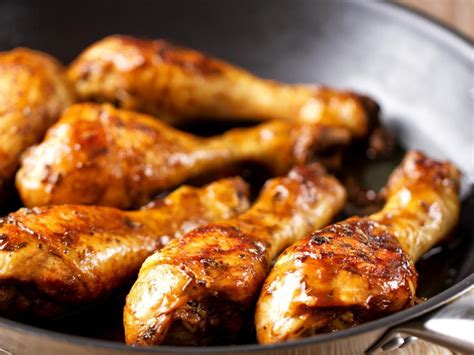 How much fat is in savory baked chicken - calories, carbs, nutrition