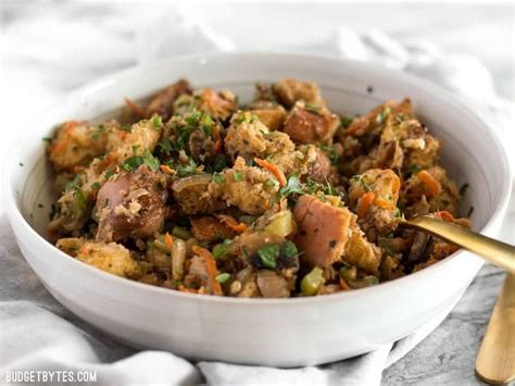 How much fat is in savory stuffing - calories, carbs, nutrition