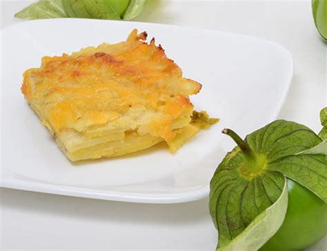 How much fat is in scalloped potatoes with tomatillo salsa - calories, carbs, nutrition