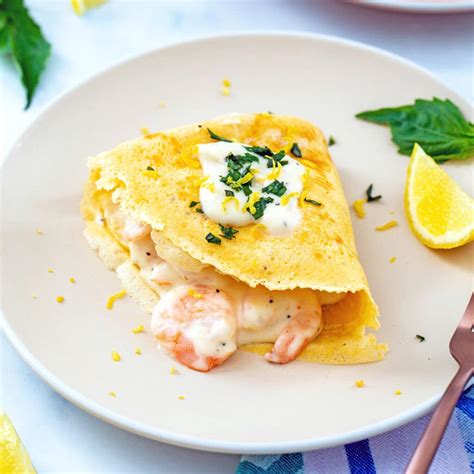 How much fat is in seafood crepes - calories, carbs, nutrition