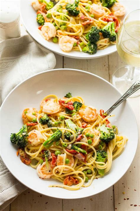 How much fat is in seafood primavera - calories, carbs, nutrition