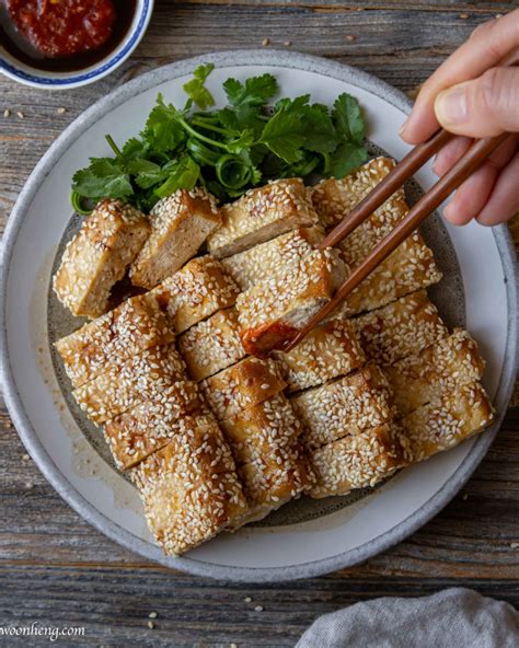 How much fat is in sesame tofu - calories, carbs, nutrition