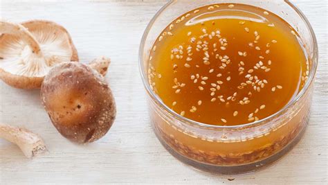 How much fat is in shiitake and sesame vinaigrette - calories, carbs, nutrition