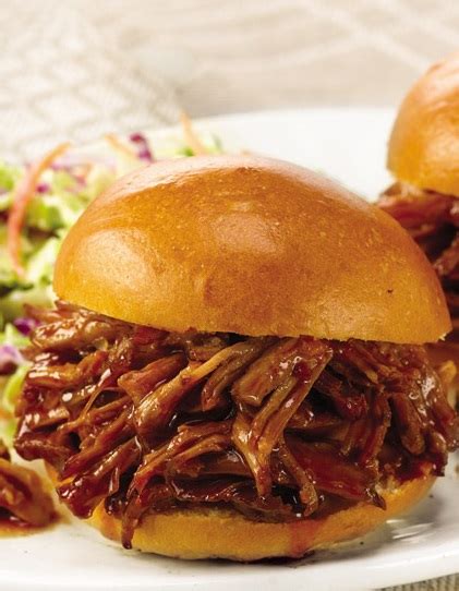 How much fat is in shredded bbq pork - calories, carbs, nutrition
