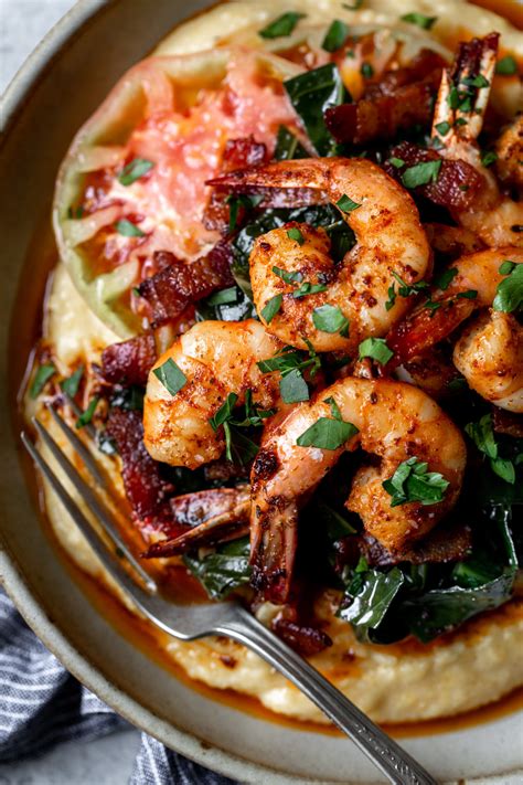 How much fat is in shrimp and grits with sauteed greens and cornbread - calories, carbs, nutrition