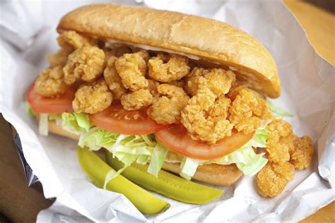 How much fat is in shrimp po boy - calories, carbs, nutrition