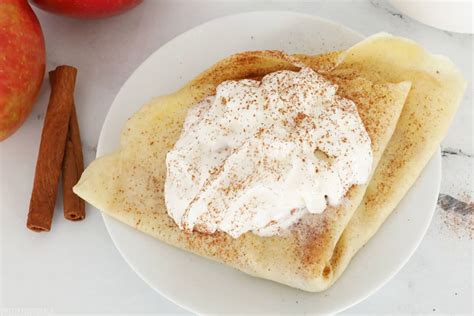 How much fat is in simple and fit cinnamon apple crisp crepe combo - calories, carbs, nutrition