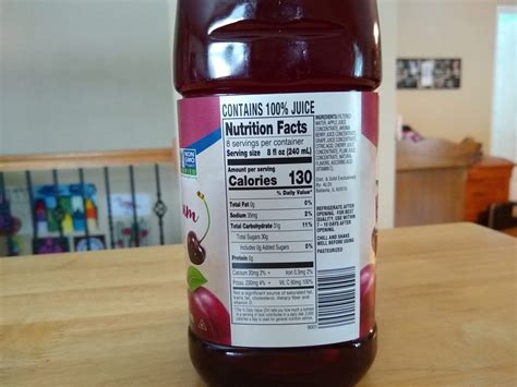 How much fat is in simply 100 black cherry - calories, carbs, nutrition