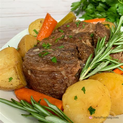 How much fat is in simply to go pot roast dinner - calories, carbs, nutrition