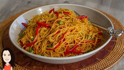 How much fat is in singapore rice noodles - calories, carbs, nutrition