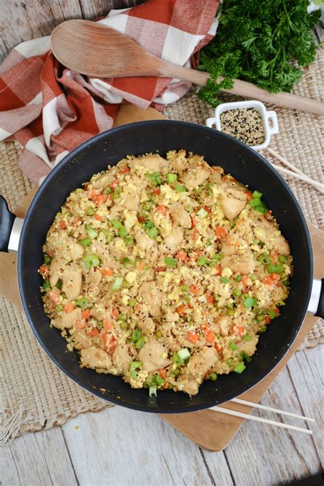 How much fat is in skinny chicken fried rice - calories, carbs, nutrition