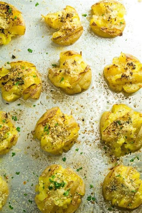 How much fat is in smashed potatoes with aromatic herbs - calories, carbs, nutrition