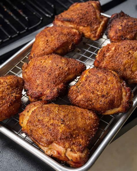 How much fat is in smoked bbq chicken - calories, carbs, nutrition