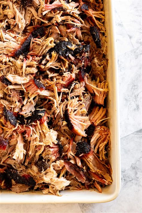 How much fat is in smoked pulled pork - calories, carbs, nutrition