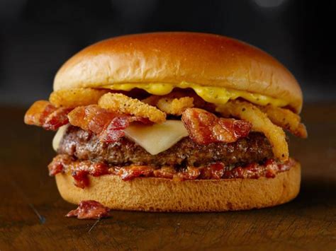 How much fat is in smokehouse burger - calories, carbs, nutrition
