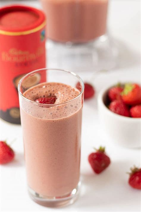 How much fat is in smoothie chocolate strawberry - calories, carbs, nutrition