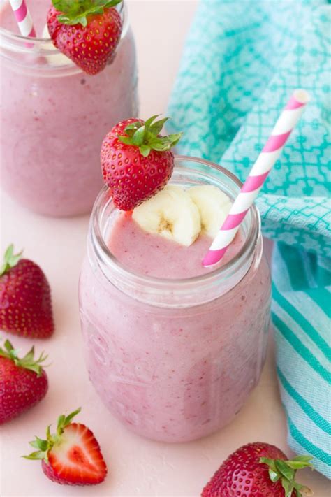 How much fat is in smoothie snacks - strawberry banana - calories, carbs, nutrition