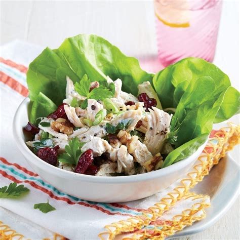 How much fat is in snack cup chicken salad - calories, carbs, nutrition