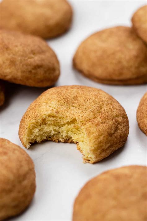 How much fat is in snickerdoodle cookies - calories, carbs, nutrition