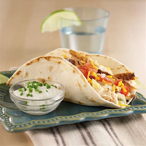 How much fat is in soft chicken tacos (3 each) - calories, carbs, nutrition