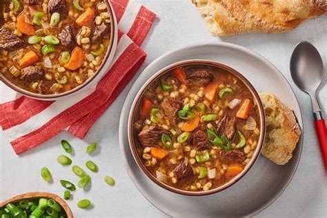 How much fat is in soup, beef and mushroom, low sodium, chunk style - calories, carbs, nutrition