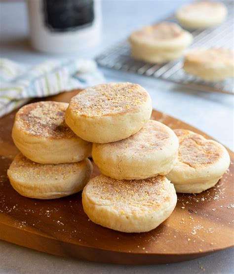 How much fat is in sourdough english muffin - calories, carbs, nutrition