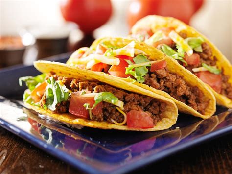 How much fat is in southwest beef hard tacos - calories, carbs, nutrition