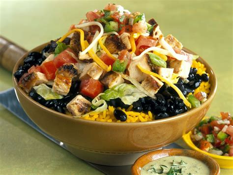 How much fat is in southwest chicken bowl - calories, carbs, nutrition