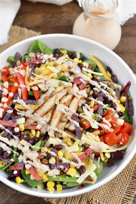 How much fat is in southwest salad - calories, carbs, nutrition