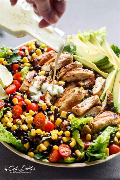 How much fat is in southwestern chicken salad - calories, carbs, nutrition