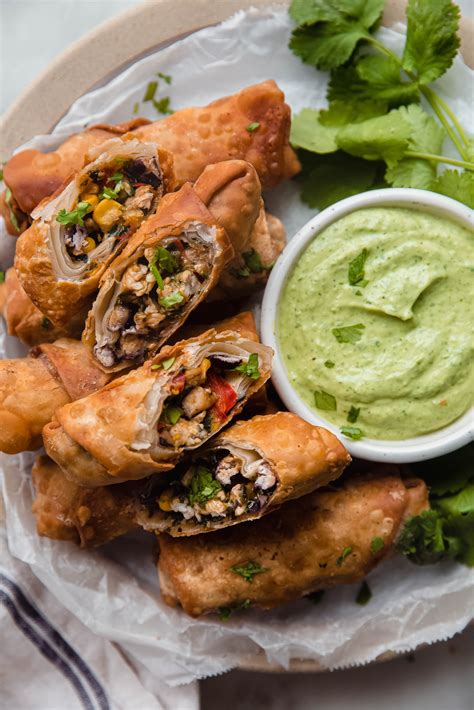 How much fat is in southwestern dinner rolls - calories, carbs, nutrition