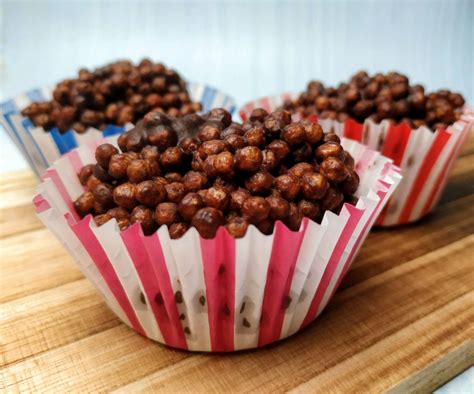 How much fat is in soy snacks - chocolate - calories, carbs, nutrition